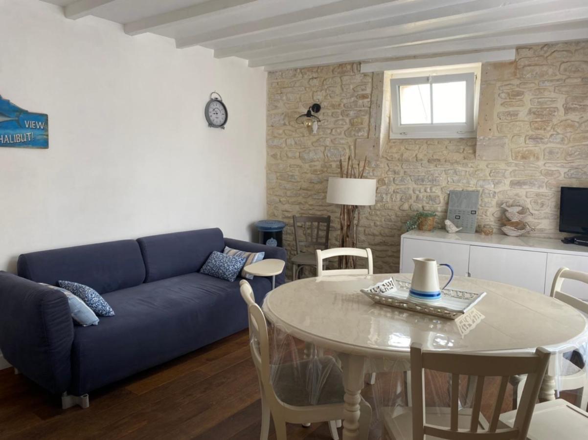 La Maison Bleue Port-en-Bessin-Huppain Exterior photo